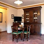 Borgo Grondaie Lejlighedshotel 3*