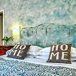 Borgo Grondaie Lejlighedshotel 3*