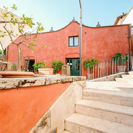 Borgo Grondaie Aparthotel Siena