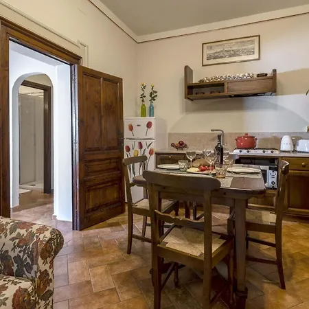 Borgo Grondaie Aparthotel Siena