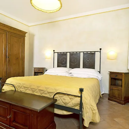 Aparthotel Borgo Grondaie 3*