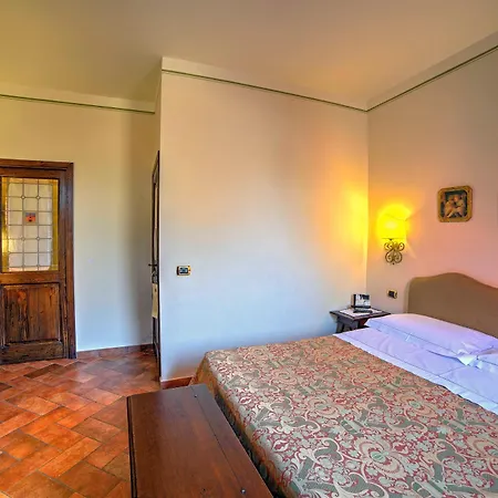 Aparthotel Borgo Grondaie Siena